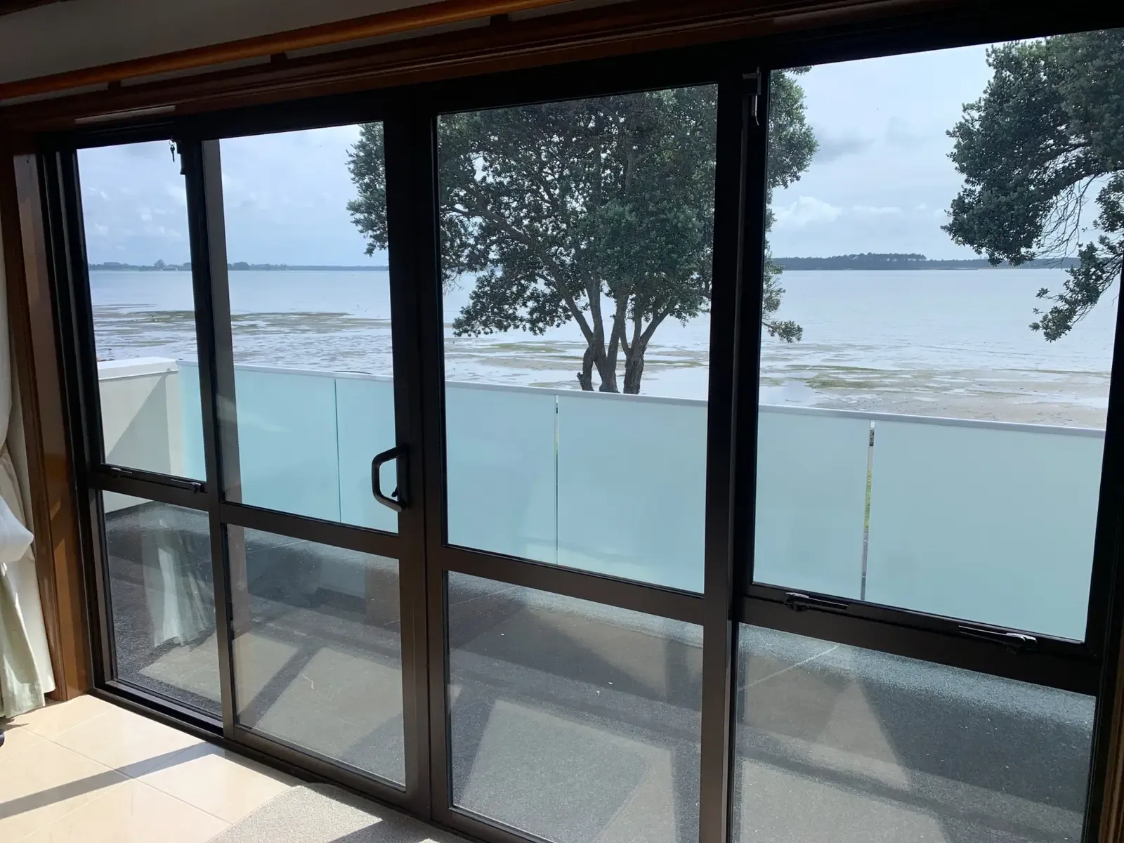Before - Wall Screen sliding door